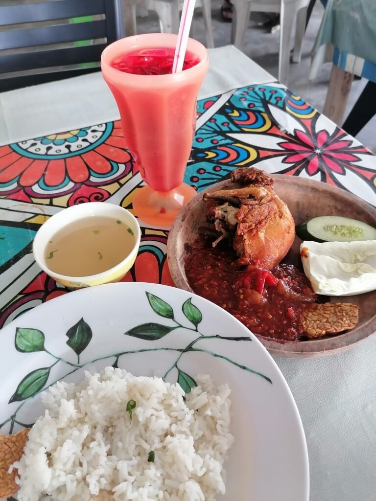 Ayam Penyet Kak Su: A Hidden Gem for Authentic Indonesian Food