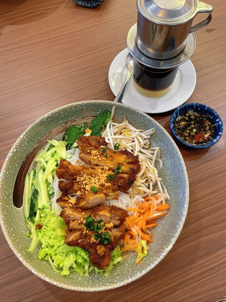 Bowl N Roll: A Taste of Thailand & Vietnam Under One Roof