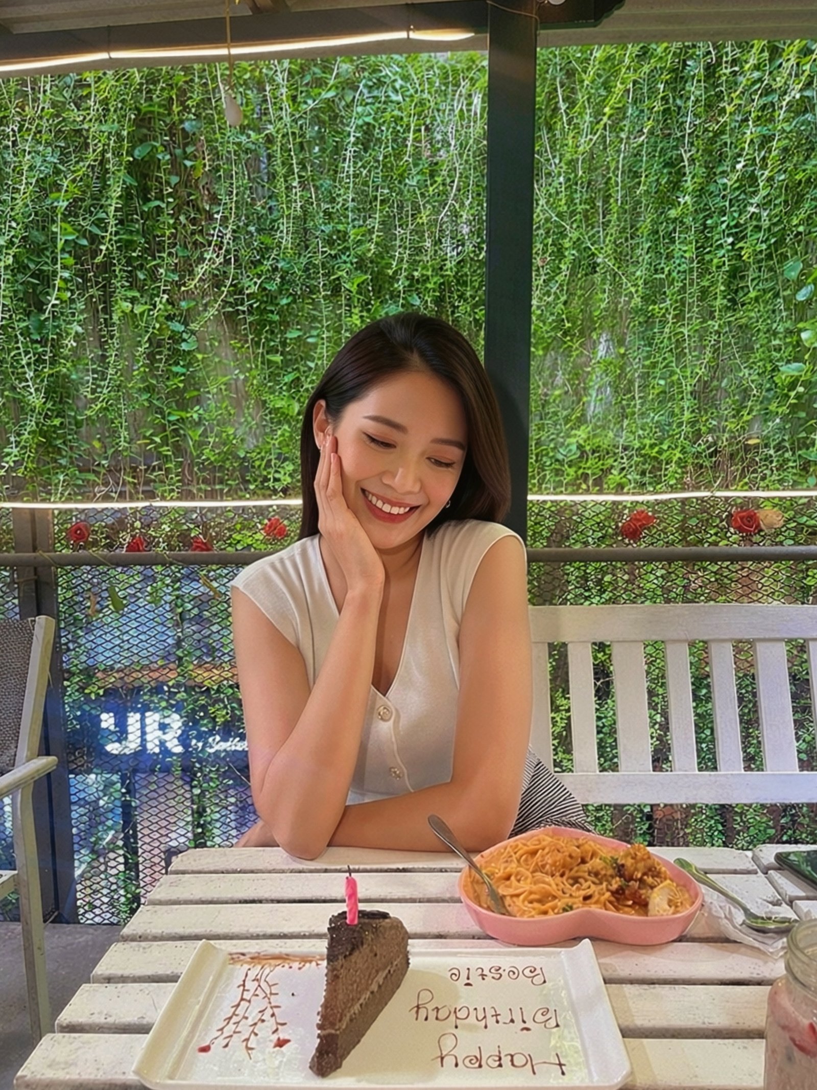 valentine's cafe